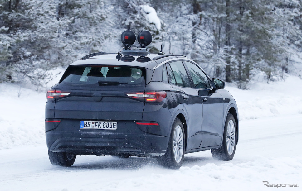 VW ID.4X 開発車両（スクープ写真）《APOLLO NEWS SERVICE》