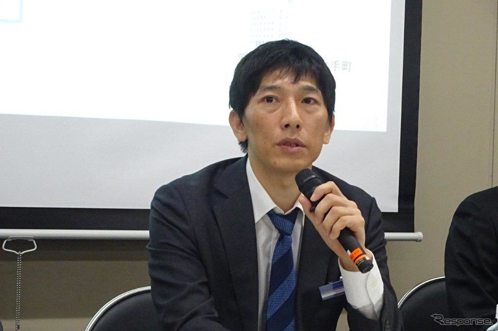 NTTデータ 古賀篤部長《撮影 池原照雄》