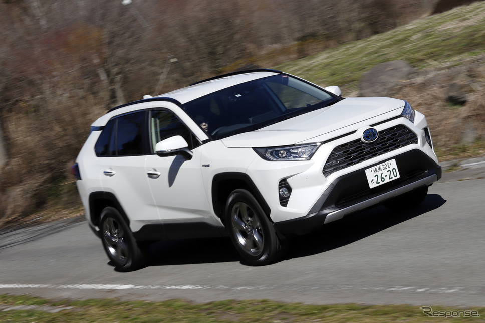 トヨタ RAV4ハイブリッドG《撮影 小林岳夫》