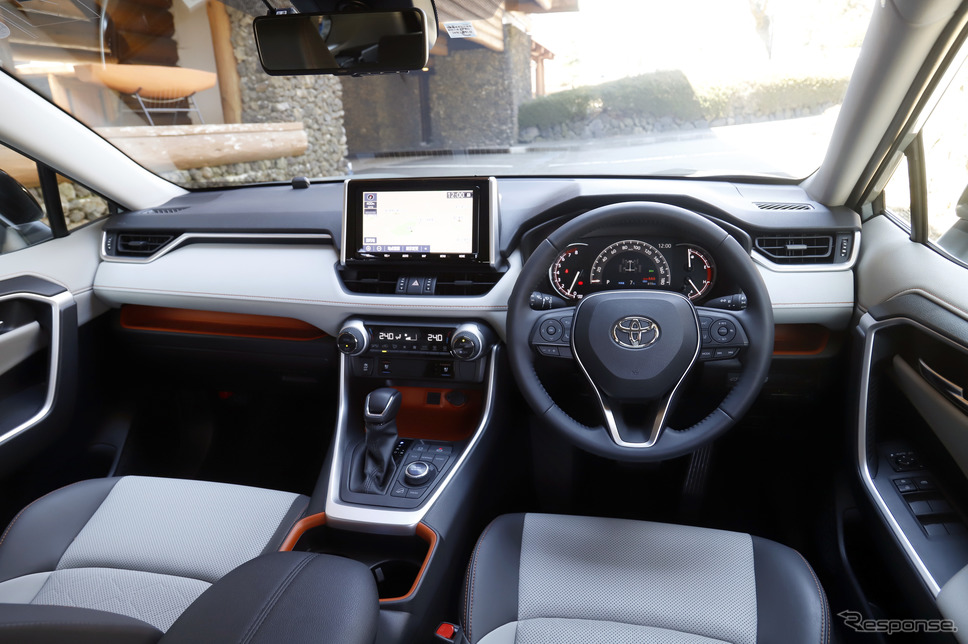 トヨタRAV4《撮影 小林岳夫》