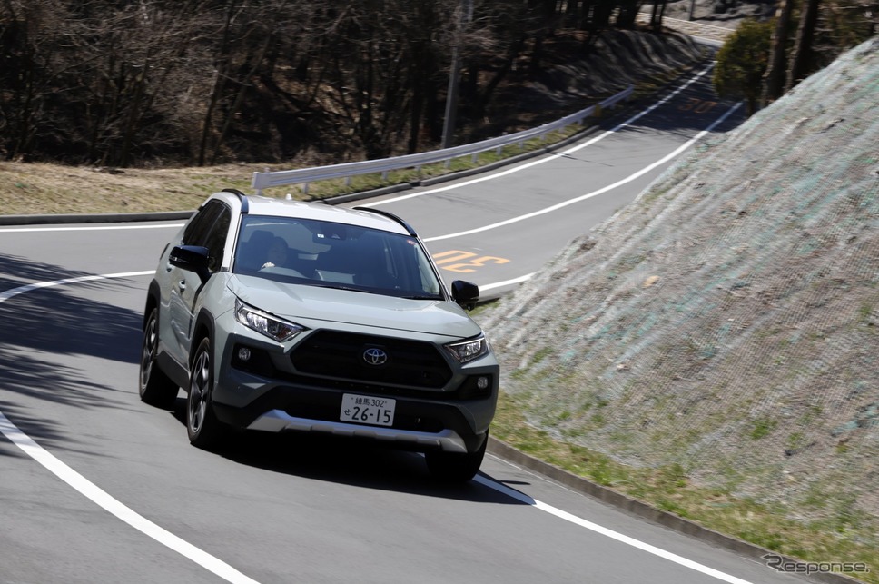 トヨタRAV4《撮影 小林岳夫》