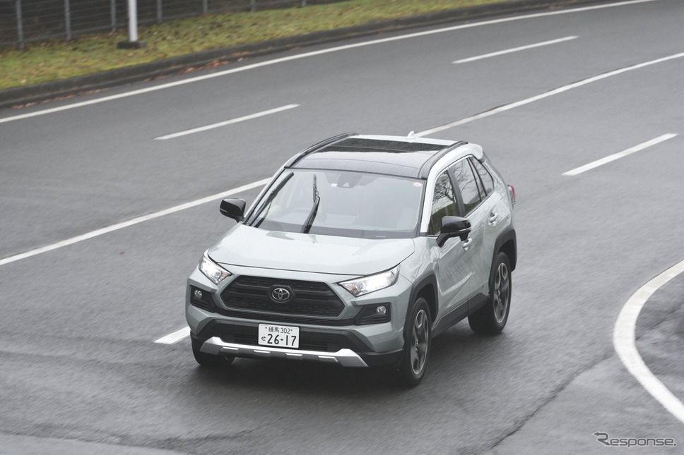 トヨタRAV4《撮影 雪岡直樹》