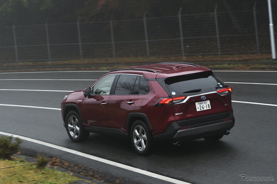 トヨタ RAV4《撮影 雪岡直樹》