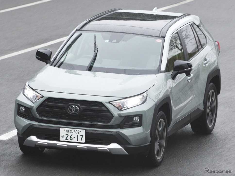 トヨタRAV4《撮影 雪岡直樹》