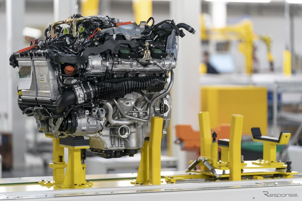 アストンマーティン DBX を生産する英国新工場《photo by Aston Martin》