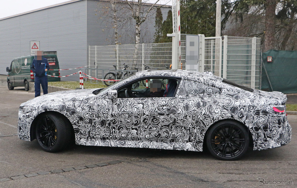 BMW M4クーペ 新型プロトタイプ(スクープ写真)《APOLLO NEWS SERVICE》
