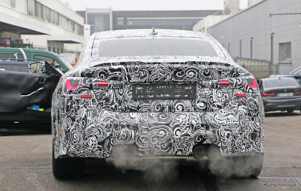 BMW M4クーペ 新型プロトタイプ(スクープ写真)《APOLLO NEWS SERVICE》