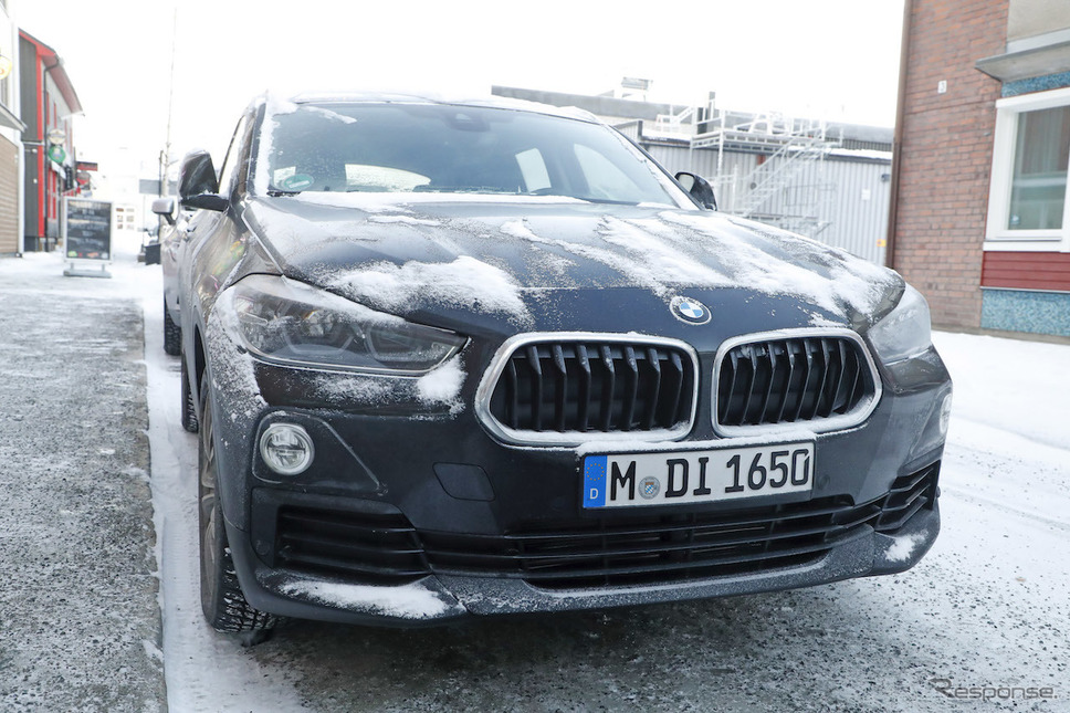 BMW iX2 スクープ写真《APOLLO NEWS SERVICE》