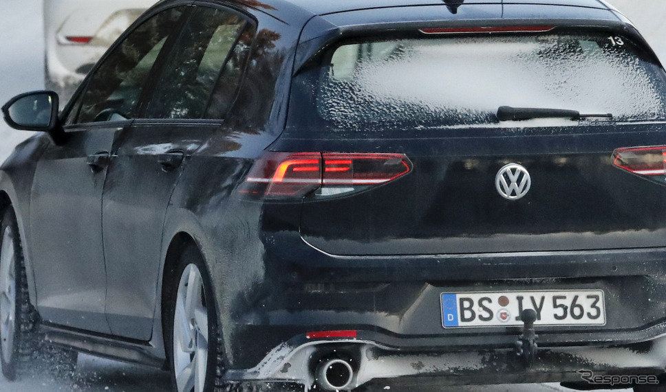 VW ゴルフ GTI 新型プロトタイプ（スクープ写真）《APOLLO NEWS SERVICE》