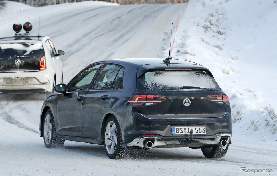 VW ゴルフ GTI 新型プロトタイプ（スクープ写真）《APOLLO NEWS SERVICE》