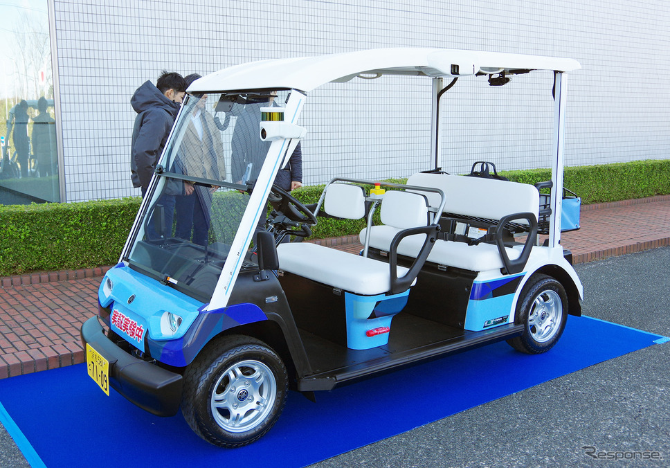 自動運転の実証実験などをおこなうヤマハ発動機の低速モビリティ(ランドカー)《撮影 宮崎壮人》