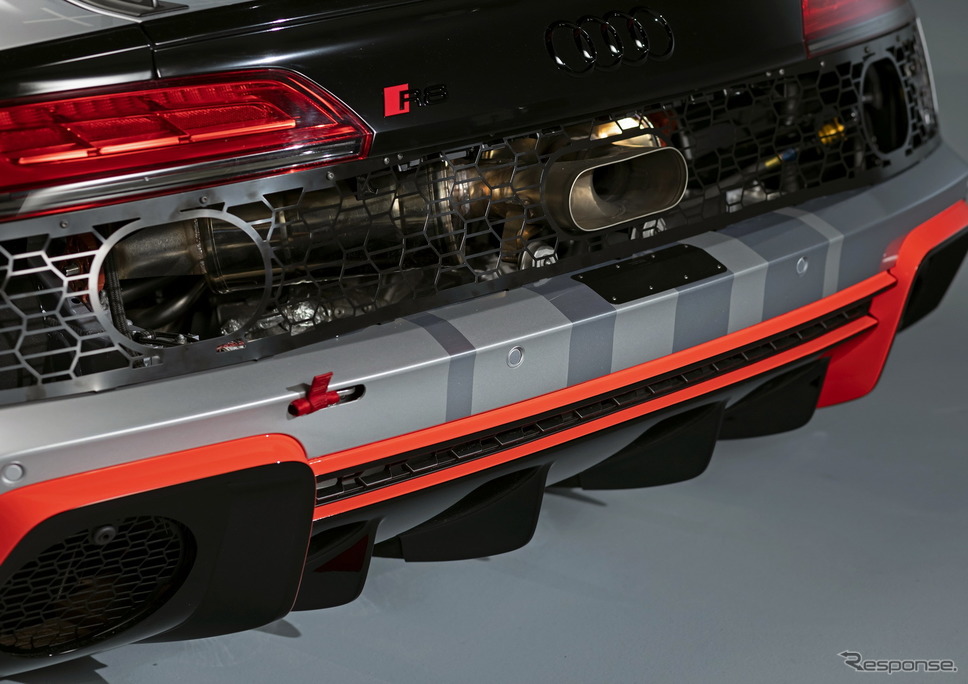 アウディ R8 LMS GT4 改良新型《photo by Audi》