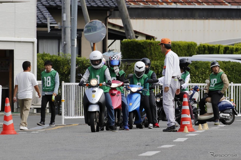 埼玉県 高校生の自動二輪車等の交通安全講習《画像提供　ホンダモーターサイクルジャパン》