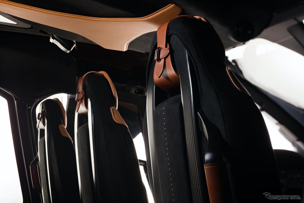 ACH 130 アストンマーティン エディション《photo by Aston Martin》