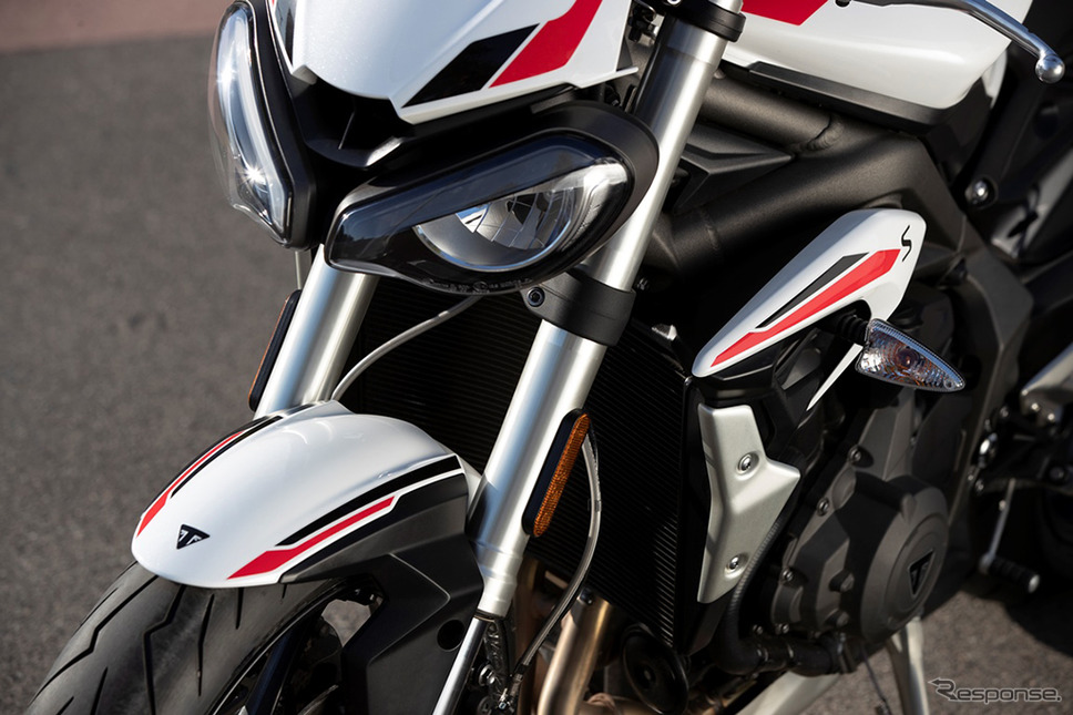Showa製41mm径セパレートファンクションフォーク《画像：トライアンフモーターサイクルズジャパン》
