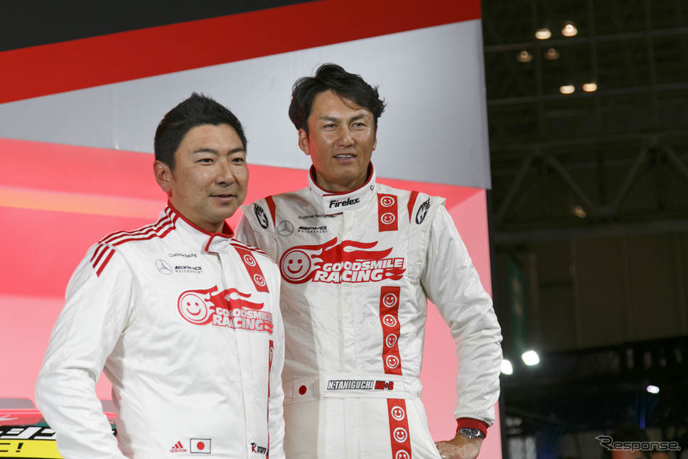 GOODSMILE RACING & TeamUKYOの谷口信輝選手(右)と片岡龍也選手(左)《撮影 佐藤隆博》