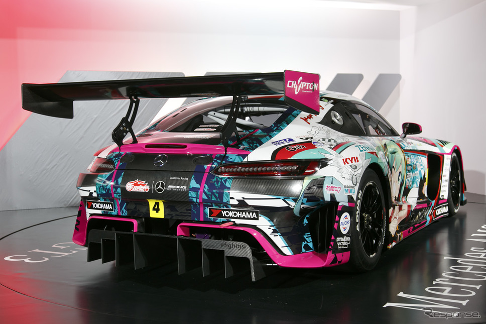 グッドスマイル 初音ミク AMG(東京オートサロン2020)《撮影 佐藤隆博》