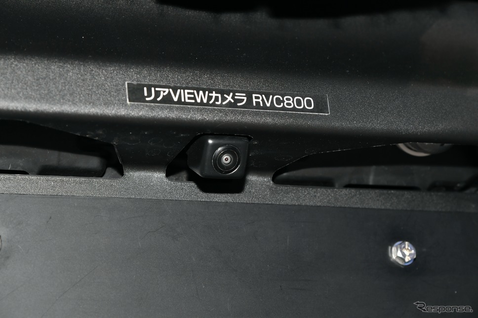 リアVIEWカメラ RVC800 (東京オートサロン2020)《撮影 雪岡直樹》