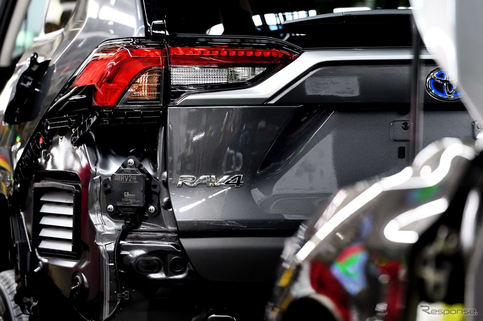 米国ケンタッキー州のTMMKで生産が開始されたトヨタ RAV4 ハイブリッド 新型《photo by Toyota》