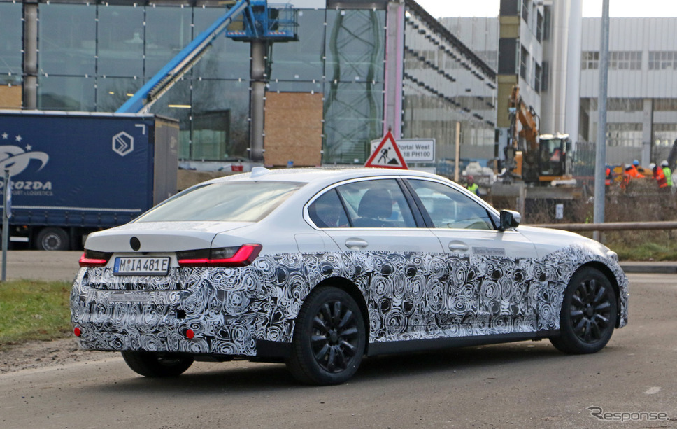 BMW 3シリーズセダンEV 開発車両（スクープ写真）《APOLLO NEWS SERVICE》