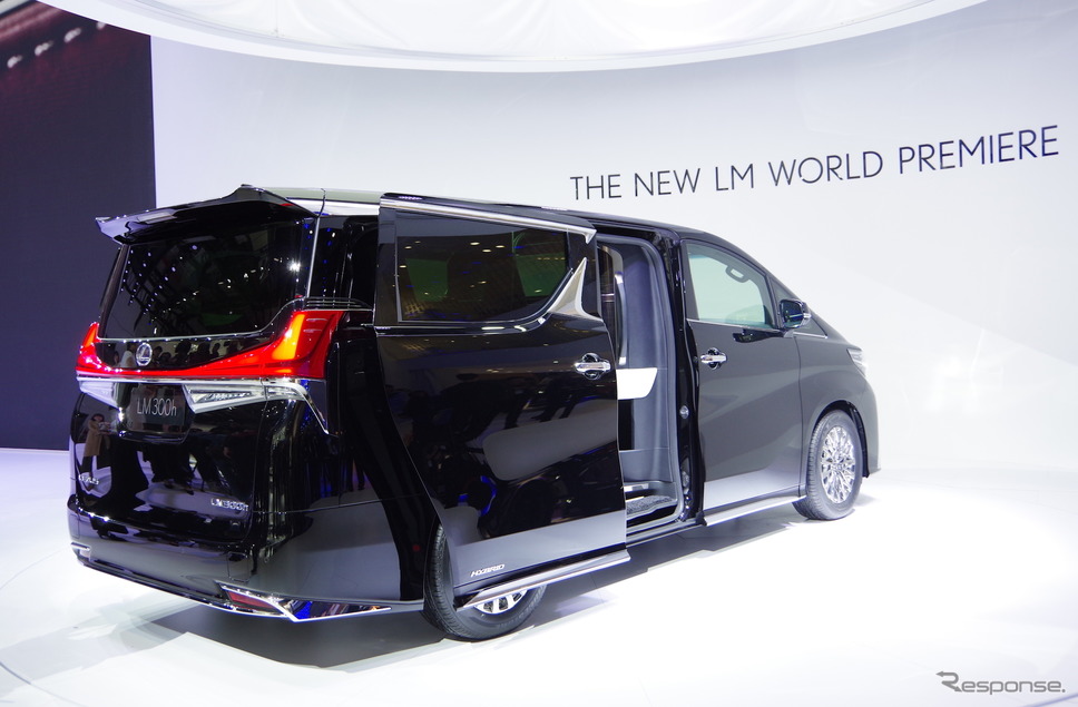 レクサス LM300h(上海モーターショー2019)《撮影 宮崎壮人》