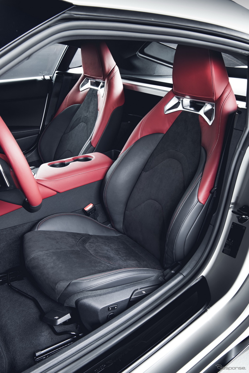 トヨタ・スープラ 新型の2.0リットル搭載車の欧州発売記念限定モデル「富士スピードウェイ・エディション」《photo by Toyota》