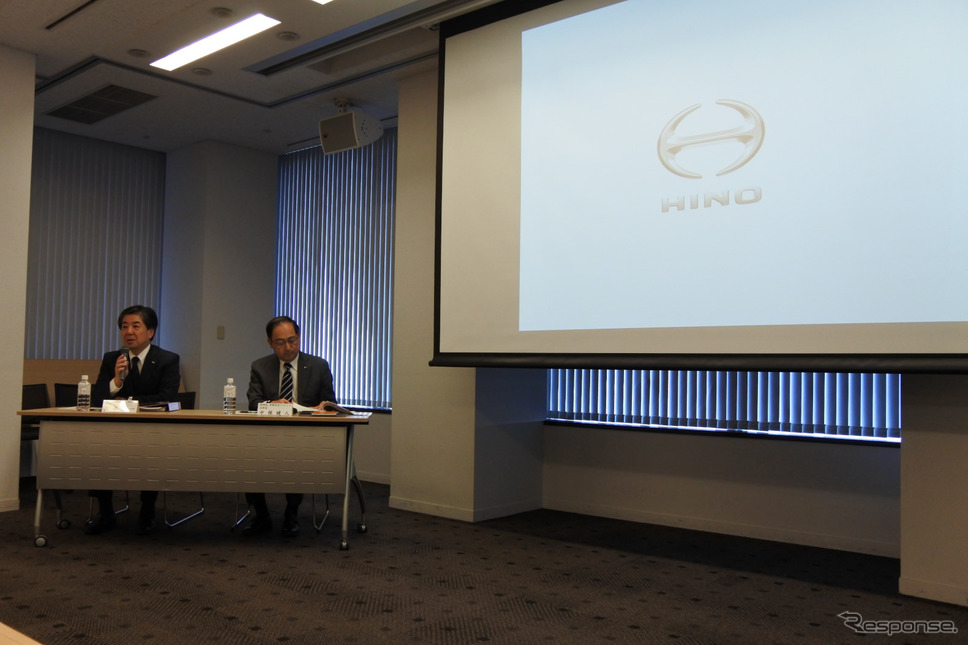 日野自動車 2019年度第3四半期 決算説明会《撮影 小松哲也》