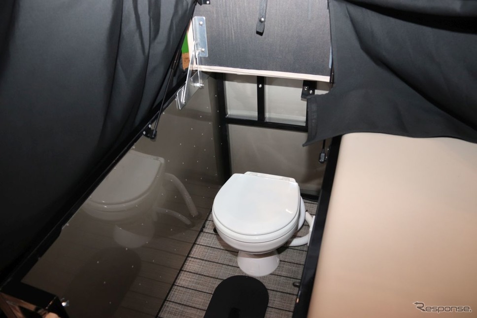 トイレもある≪撮影:中尾真二≫