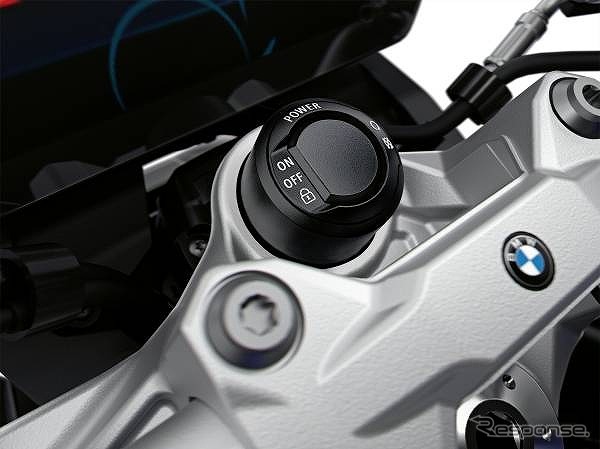 BMW F900R《画像：ビー・エム・ダブリュー》