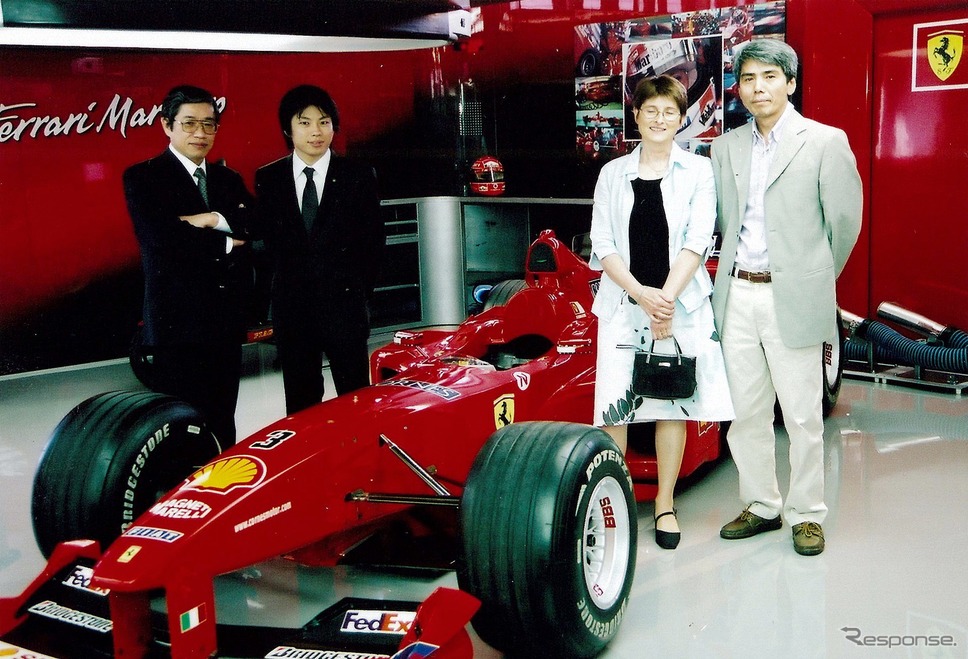(右から)吉田秀樹氏、アネット夫人、アウトガレリアルーチェの平松正光ディレクター、平松潤一郎社長(2014年の二人展にて)