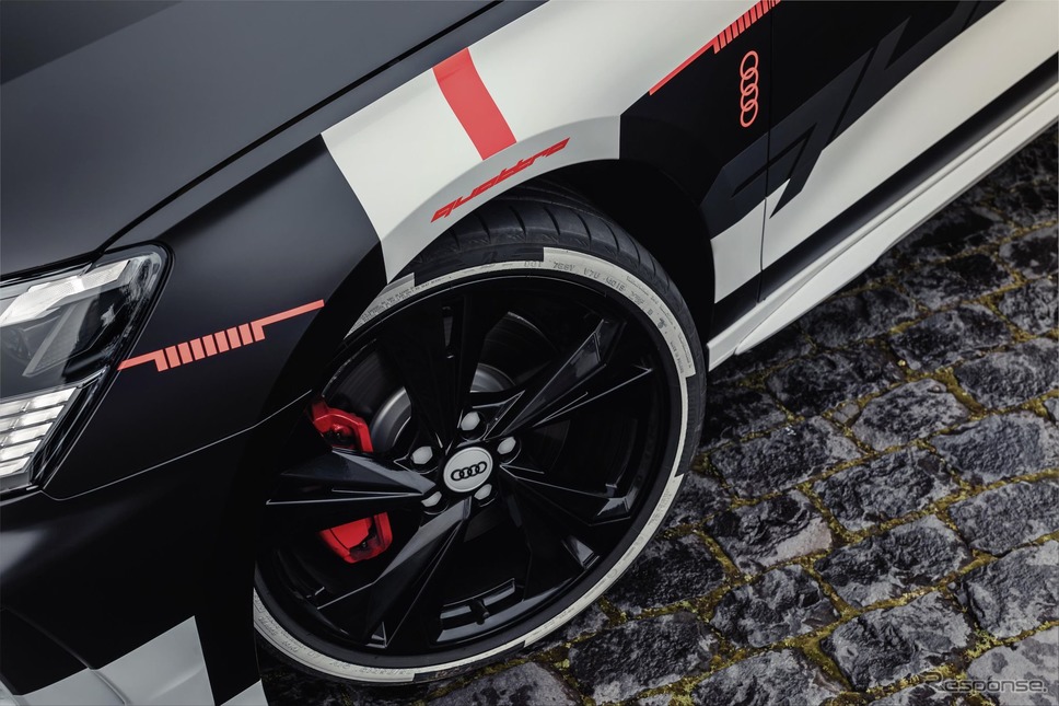 アウディ A3 スポーツバック 次期型のプロトタイプ《photo by Audi》