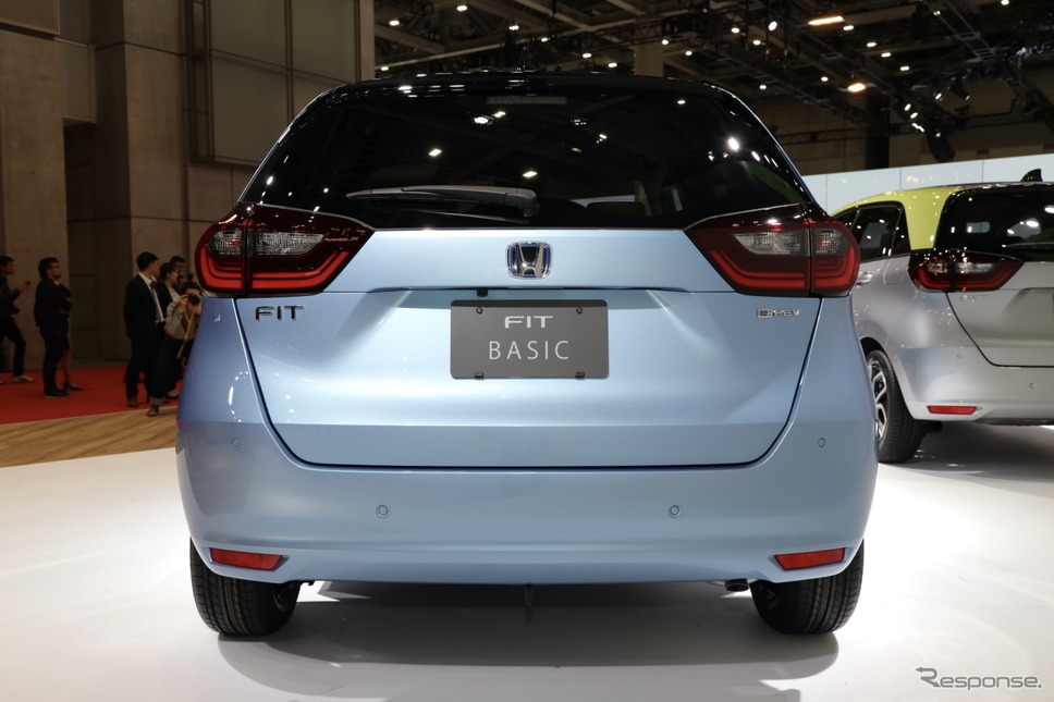 フィットBASIC(東京モーターショー2019)《撮影 愛甲武司》
