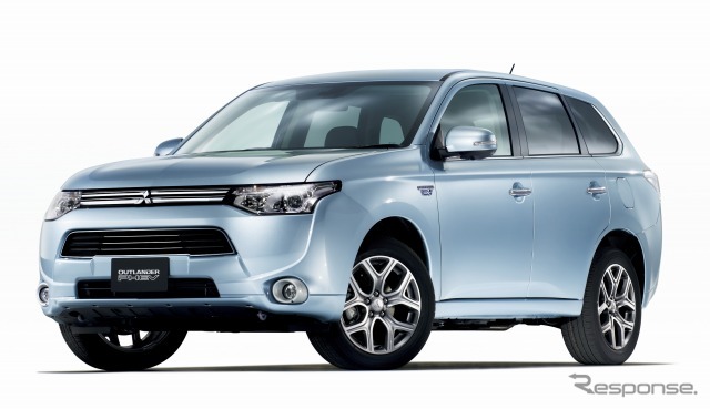 三菱 アウトランダー PHEV(2013年)