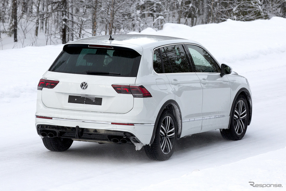 VW ティグアンR 開発車両 スクープ写真《APOLLO NEWS SERVICE》