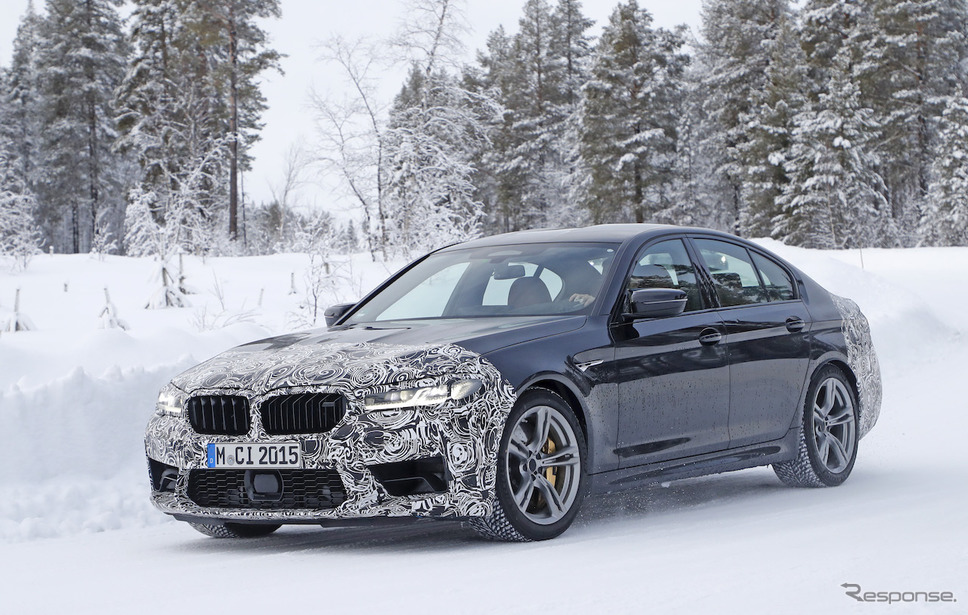 BMW M5 改良新型プロトタイプ スクープ写真《APOLLO NEWS SERVICE》