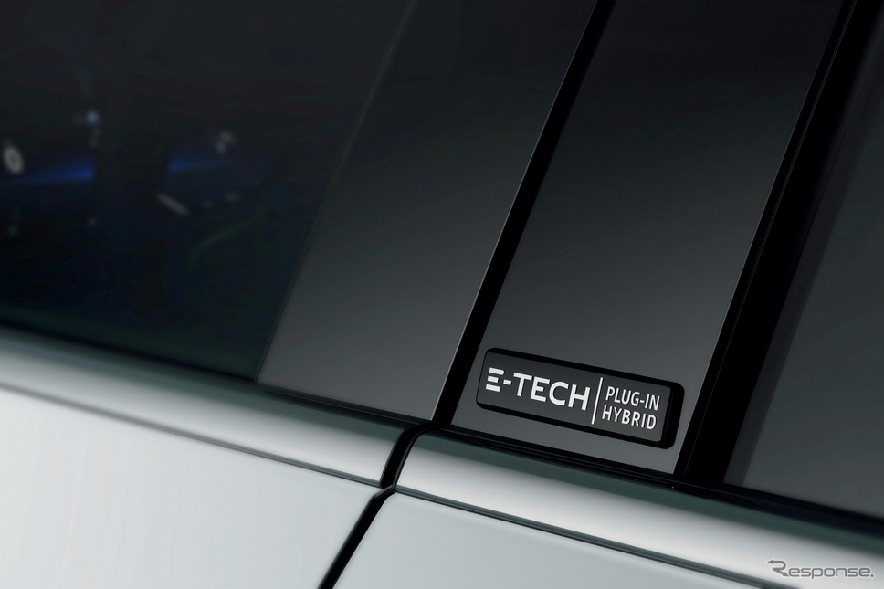 ルノー・メガーヌ 改良新型のPHV「E-TECH」《photo by Renault》