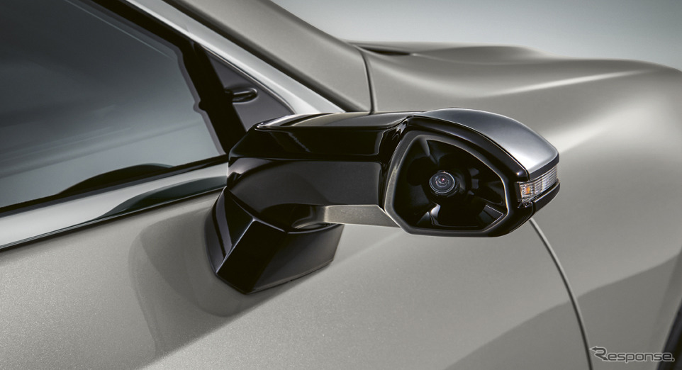レクサス ES の2020年モデルのデジタルアウターミラー装着車（欧州仕様）《photo by Lexus》