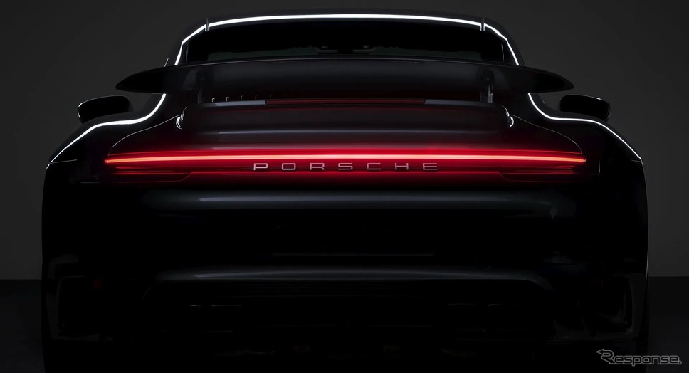 ポルシェ 911 新型のトップグレードのティザーイメージ《photo by Porsche》