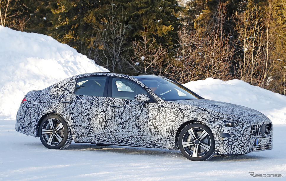 メルセデスAMG C43/C53(仮)開発車両(スクープ写真)《APOLLO NEWS SERVICE》