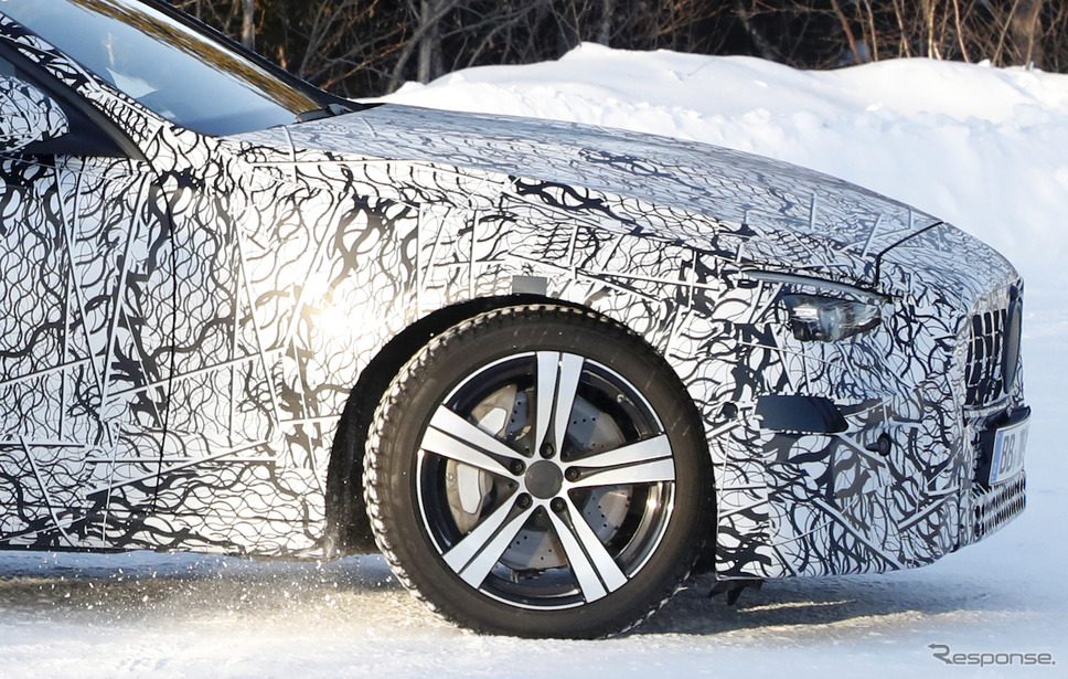 メルセデスAMG C43/C53(仮)開発車両(スクープ写真)《APOLLO NEWS SERVICE》