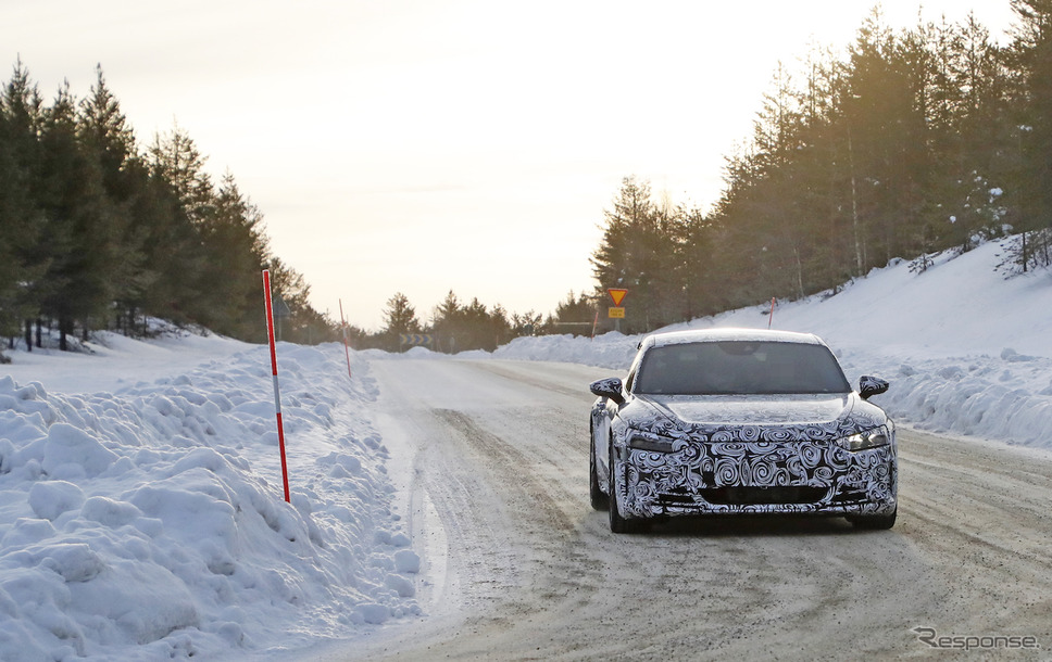 アウディ e-tron GT 市販型プロトタイプ スクープ写真《APOLLO NEWS SERVICE》