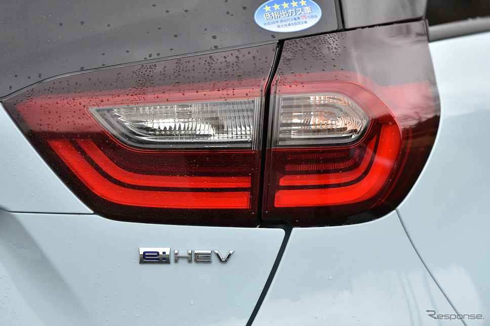 ホンダ フィット 新型(クロスター e:HEV)《撮影 中野英幸》
