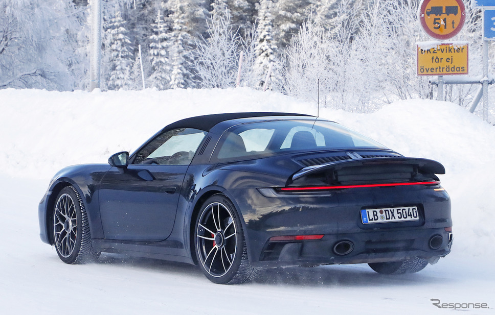ポルシェ 911タルガ4 GTS 新型プロトタイプ(スクープ写真)《APOLLO NEWS SERVICE》
