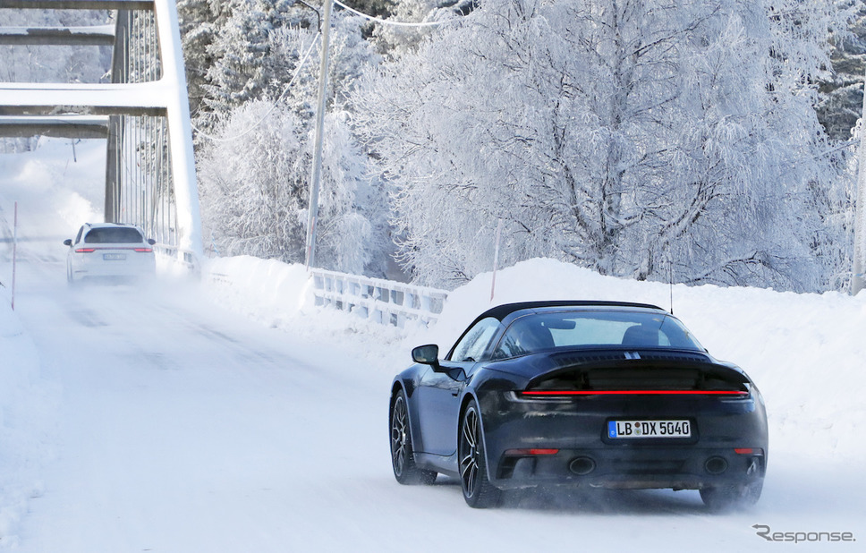 ポルシェ 911タルガ4 GTS 新型プロトタイプ(スクープ写真)《APOLLO NEWS SERVICE》