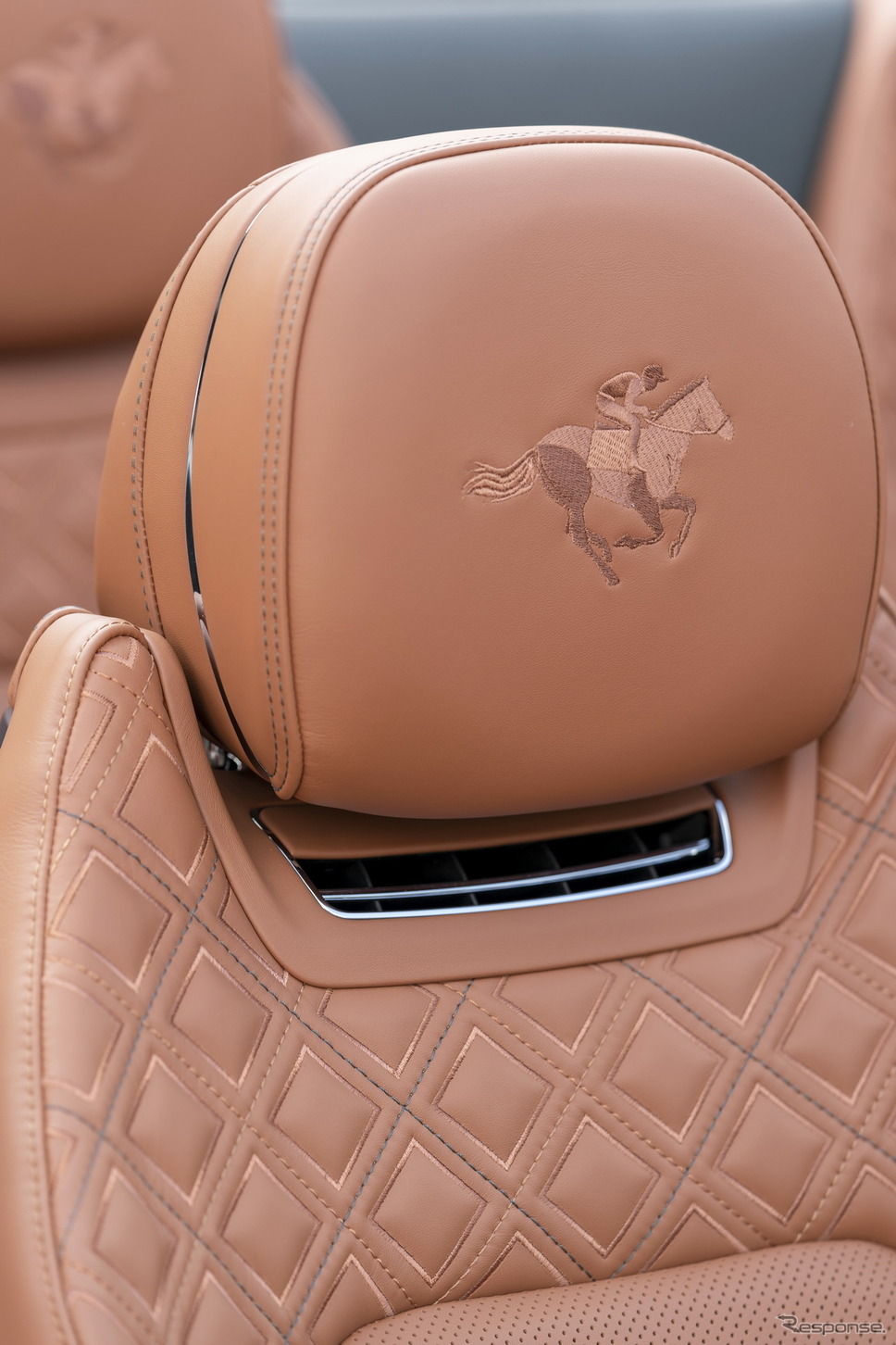 ベントレー・コンチネンタル GT コンバーチブル 新型のEquestrian Edition《photo by Bentley》