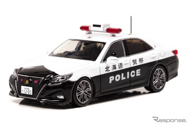 トヨタ クラウン アスリート 2017 北海道警察交通部交通機動隊車両《画像:ヒコセブン》