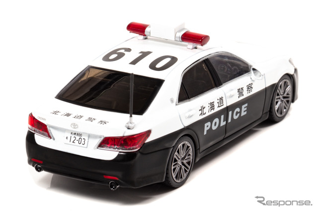 トヨタ クラウン アスリート 2017 北海道警察交通部交通機動隊車両《画像:ヒコセブン》