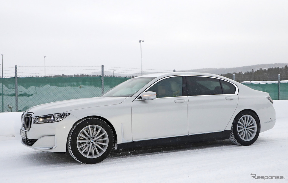 BMW 7シリーズ 次世代型プロトタイプ(スクープ写真)《APOLLO NEWS SERVICE》