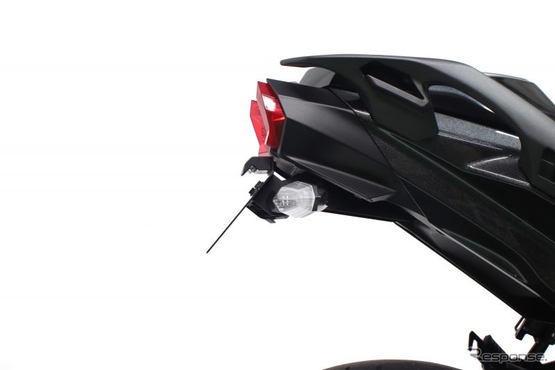 Ninja H2 SX 18-19/SX SE 18-20用フェンダーレスキット《画像:アクティブ》
