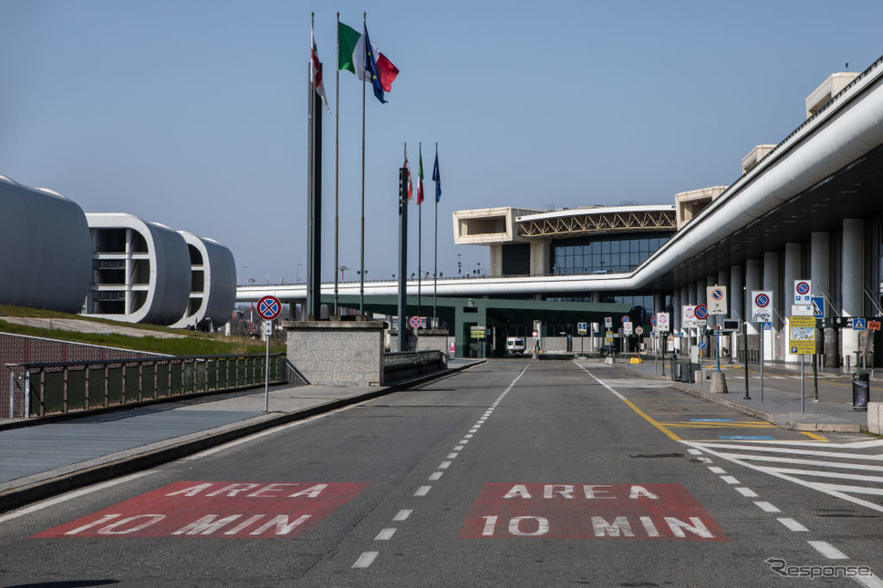 人気のない、イタリア、ミラノ・マルペンサ空港（3月18日）《photo (c) Getty Images》